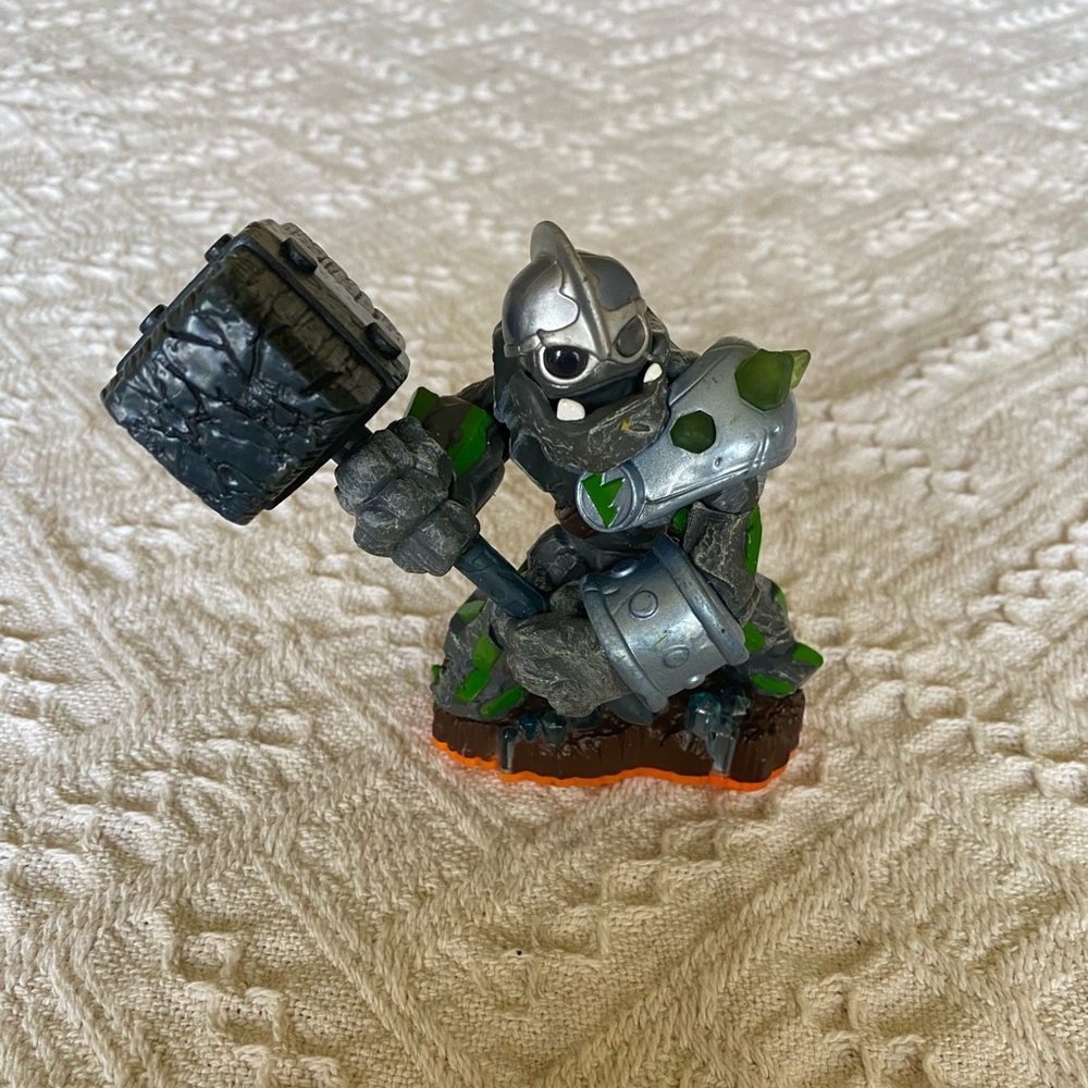 Skylander Giant Figure; Crusher.